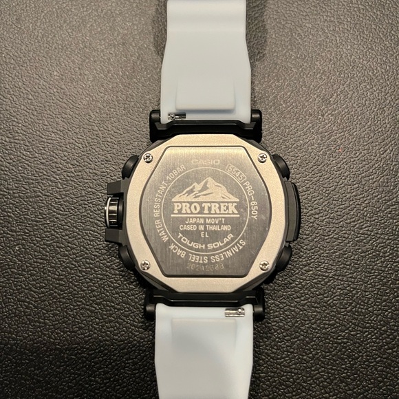 Casio Mens Pro Trek Solar Powered Silicone Watch - Picture 7 of 9